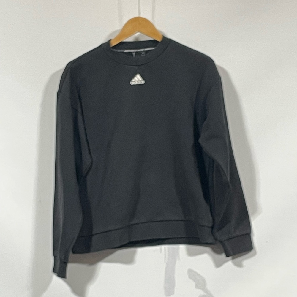 Adidas athletic fleece crewneck sweatshirt